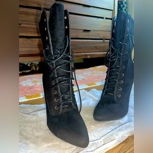 High heel boots size 8 but more like a 7.5